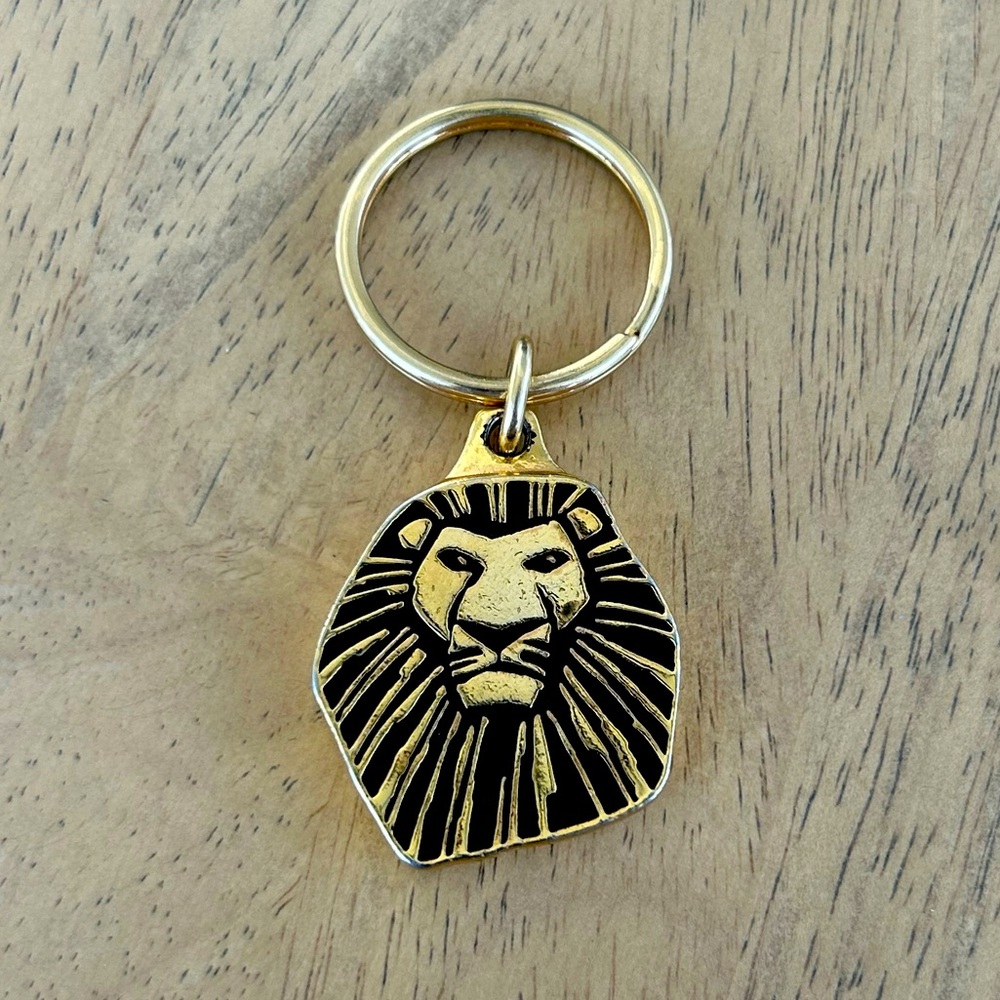 Disney LION KING Vintage keychain Made in Canada Gold & Black color